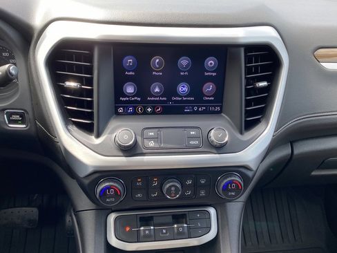 Used 2023 GMC Acadia SLE w/ Driver Convenience Package image 15