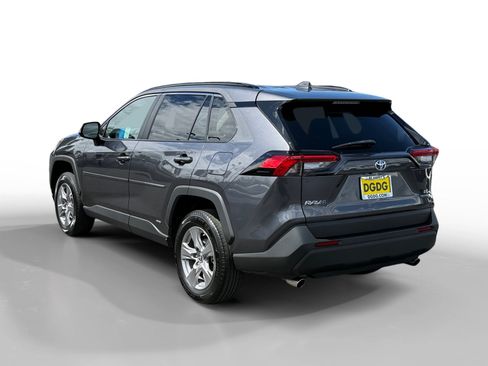 Used 2024 Toyota RAV4 LE AWD/4WD image 3