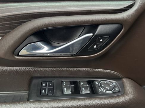 Used 2021 GMC Yukon XL Denali w/ Denali Ultimate Package image 30