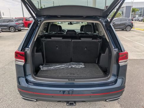 Certified 2023 Volkswagen Atlas SE w/ Panoramic Sunroof Package FWD image 10