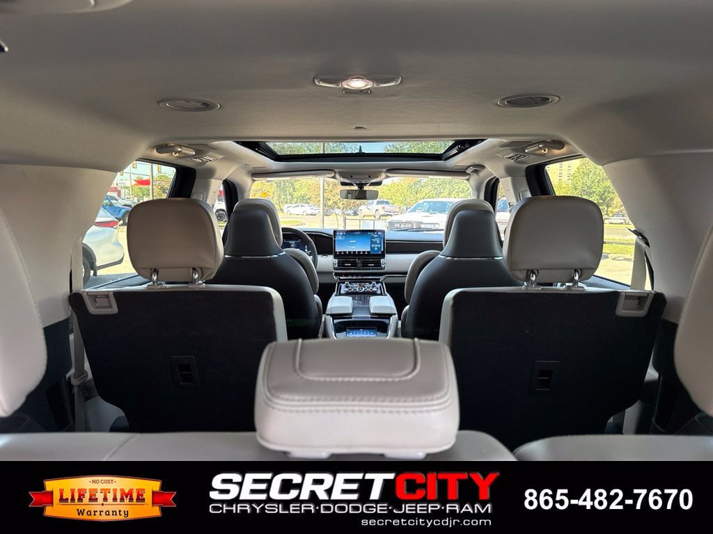 Used 2024 Lincoln Navigator L Reserve AWD/4WD image 26