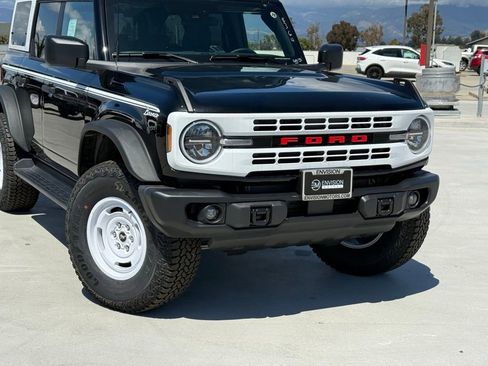 New 2026 Ford Bronco Heritage Edition AWD/4WD image 3