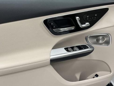 New 2026 Mercedes-Benz GLC 300 4MATIC image 10