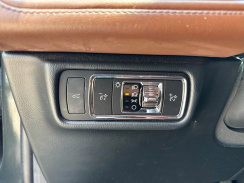Used 2022 Lincoln Aviator Reserve w/ Elements Package Plus RWD image 13
