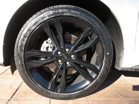 Certified 2020 Ford Edge ST w/ Equipment Group 401A image 8