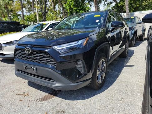 Used 2024 Toyota RAV4 XLE FWD image 3