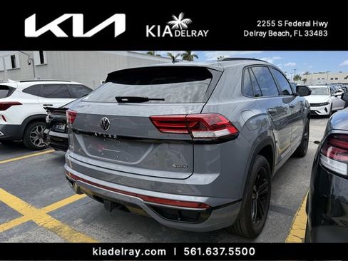 Used 2023 Volkswagen Atlas Cross Sport SEL R-Line AWD/4WD image 7
