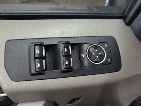 Used 2020 Ford F150 XLT w/ Equipment Group 302A Luxury AWD/4WD image 14
