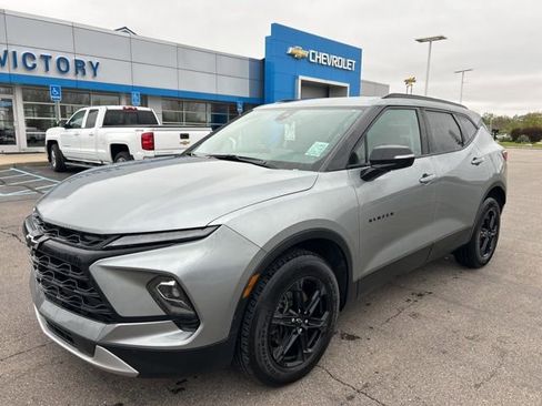 Used 2023 Chevrolet Blazer LT w/ Midnight/Sport Edition FWD image 1