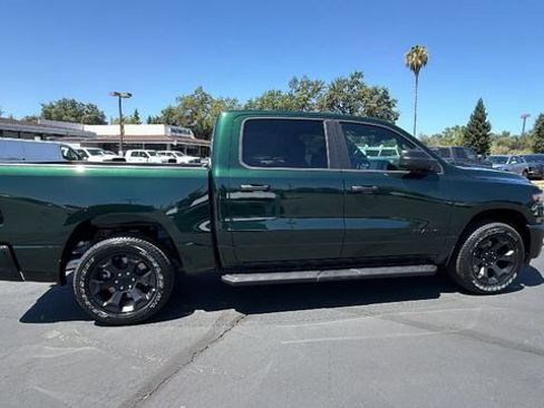 New 2026 RAM 1500 Express AWD/4WD image 3