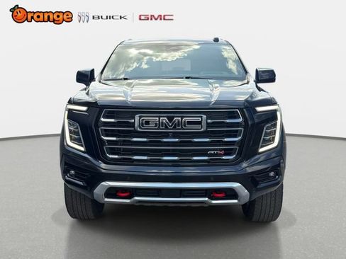 Used 2025 GMC Yukon AT4 w/ AT4 Premium Plus Package AWD/4WD image 8