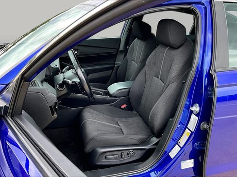Used 2023 Honda Accord Sport image 8