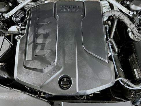 Used 2025 Audi A5 2.0T Premium Plus w/ Premium Plus AWD/4WD image 13