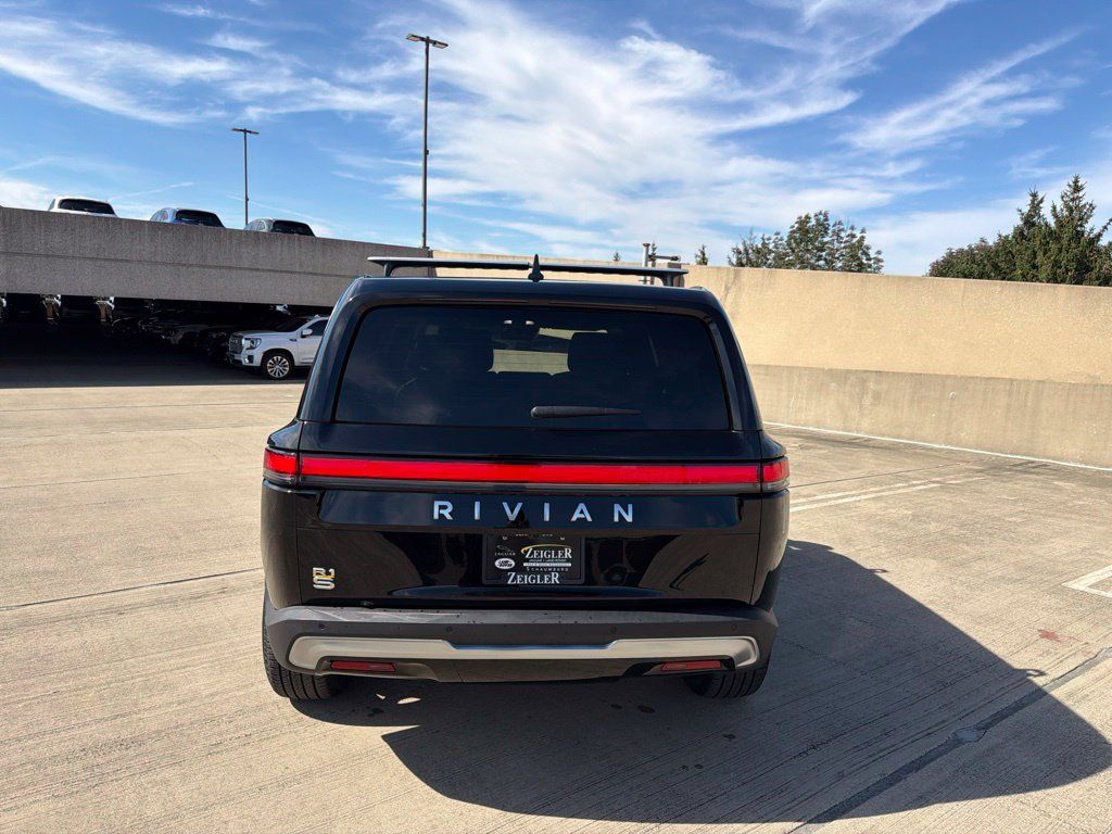 Used 2022 Rivian R1S Launch Edition Quad AWD/4WD image 4