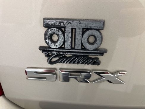 Used 2016 Cadillac SRX Luxury FWD image 25