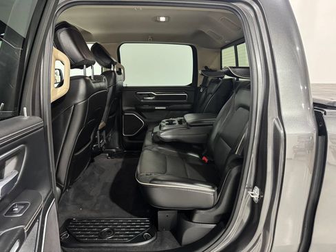 Used 2019 RAM 1500 Laramie AWD/4WD image 21