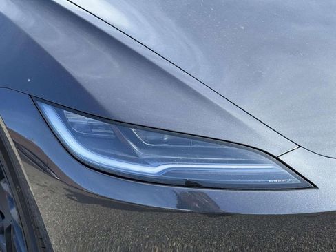 Used 2025 Tesla Model 3 Long Range image 8