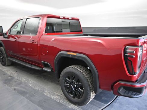New 2026 GMC Sierra 2500 AT4 w/ AT4 Premium Plus Package AWD/4WD image 8