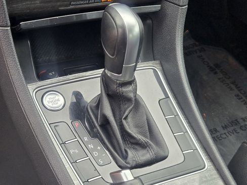 Used 2018 Volkswagen Passat 2.0T SE image 20