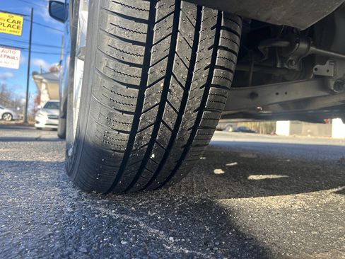 Used 2014 Subaru Forester 2.5i Premium w/ All-Weather Package image 18