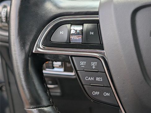 Used 2023 Lincoln Nautilus Reserve AWD/4WD image 24