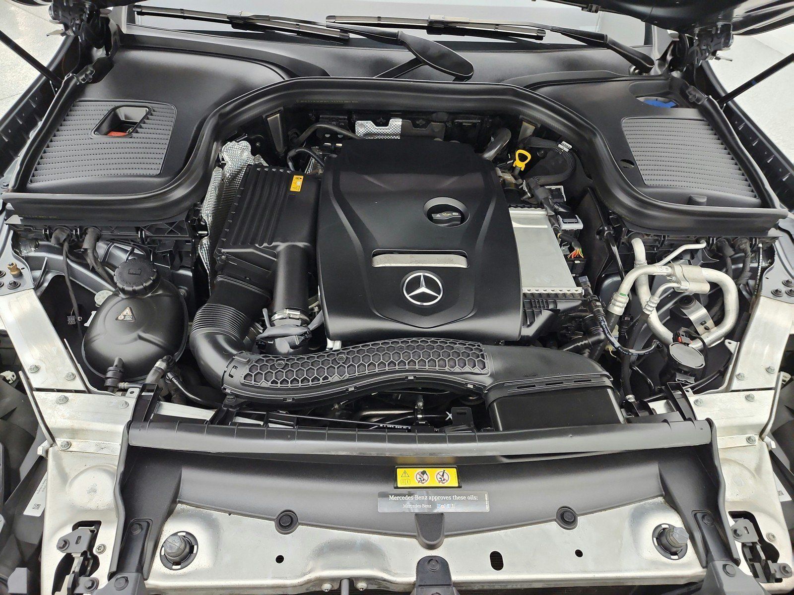 Used 2019 Mercedes-Benz GLC 300 image 17