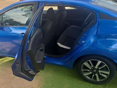 Used 2021 Nissan Versa SV FWD image 8
