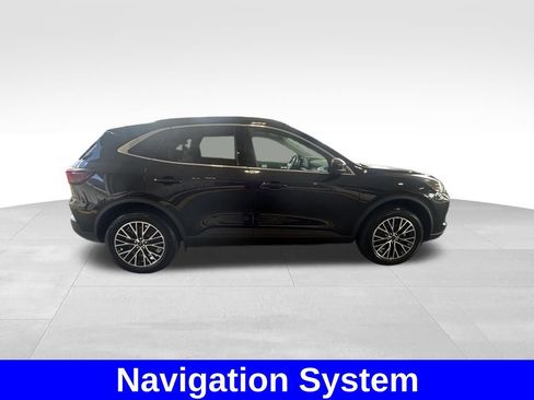 Certified 2024 Ford Escape SE w/ PHEV Premium Package image 3