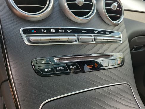 Used 2017 Mercedes-Benz GLC 300 image 15