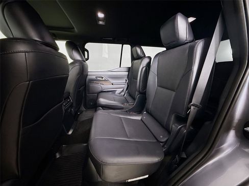 Used 2024 Lexus GX 550 w/ Accessory Package (Z1) AWD/4WD image 26