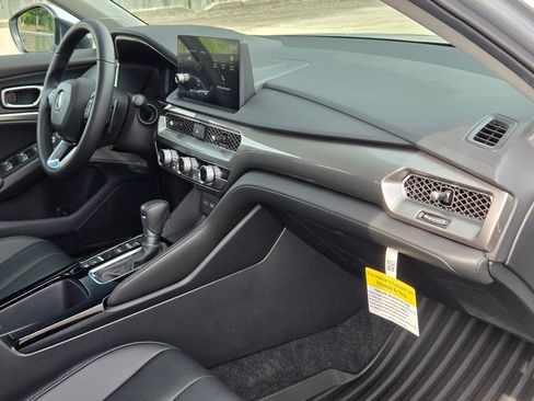 Certified 2026 Acura Integra FWD image 29