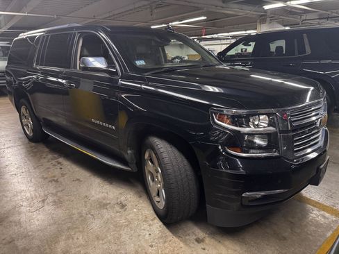 Used 2020 Chevrolet Suburban Premier AWD/4WD image 1