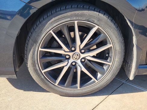 Used 2021 Toyota Camry SE w/ Cold Weather Package image 14