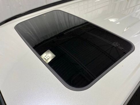 Certified 2022 Toyota RAV4 Limited image 23