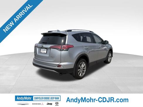 Used 2017 Toyota RAV4 Limited AWD/4WD image 7