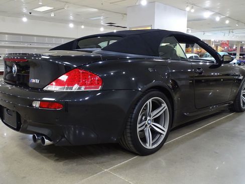Used 2007 BMW M6 Convertible RWD image 15