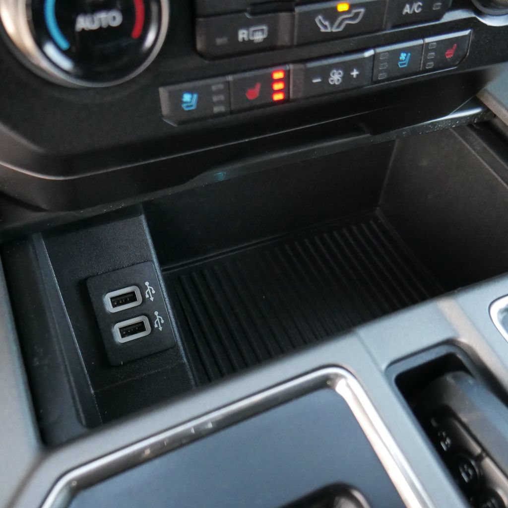 Used 2019 Ford F150 Raptor w/ Equipment Group 802A Luxury AWD/4WD image 37