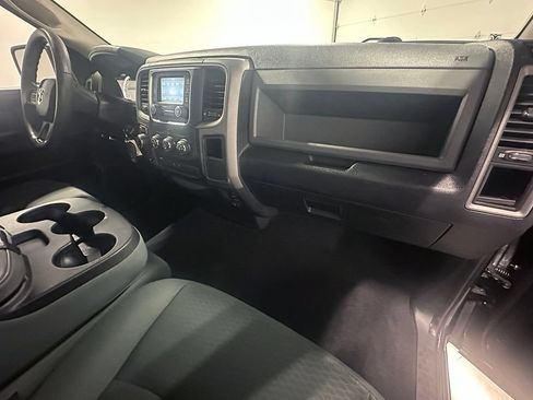 Used 2017 RAM 1500 Express AWD/4WD image 24
