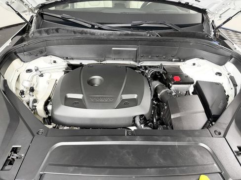Used 2019 Volvo XC90 T5 Momentum AWD/4WD image 23