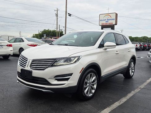 Used 2018 Lincoln MKC Select w/ Select Plus Package AWD/4WD image 2