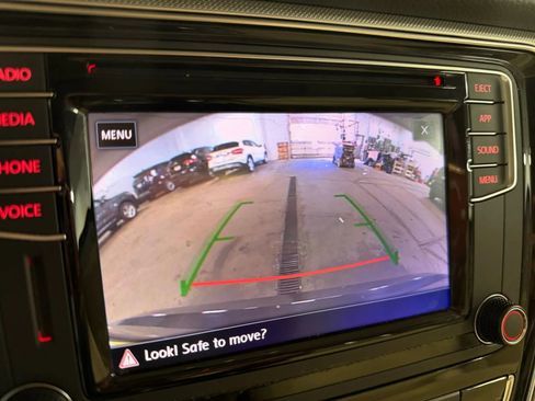 Used 2019 Volkswagen Passat 2.0T Wolfsburg w/ Wheels & Sunroof Package image 31