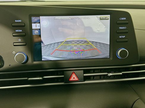 Certified 2026 Hyundai Elantra SE FWD image 13