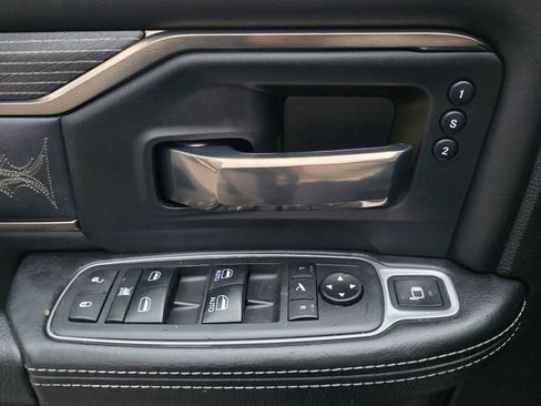 Used 2019 RAM 2500 Limited image 24