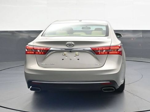 Used 2016 Toyota Avalon XLE Premium FWD image 5