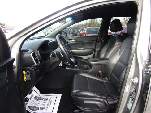 Used 2020 Kia Sportage S image 16