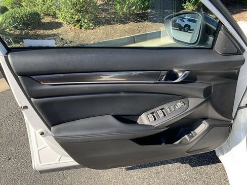 Used 2021 Honda Accord Sport image 17
