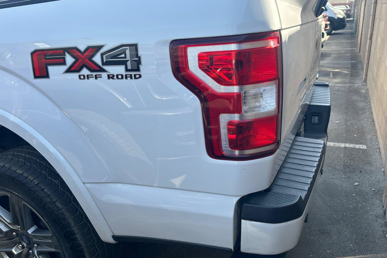 Used 2020 Ford F150 XLT w/ Equipment Group 302A Luxury AWD/4WD image 6