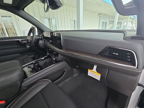 New 2026 Chevrolet Tahoe Premier w/ Sun And Tow Package image 30