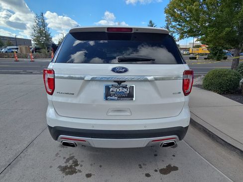 Used 2016 Ford Explorer Platinum AWD/4WD image 5