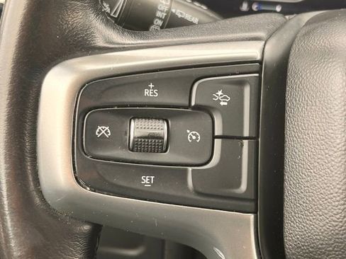 Used 2022 Chevrolet Suburban LT image 13